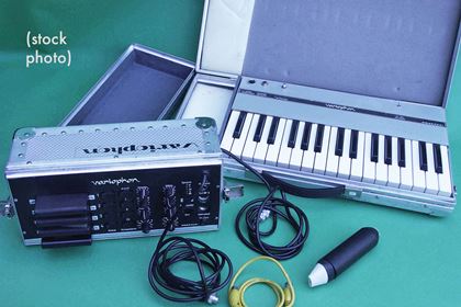 Realton-Variophon Spot with keys & 10 carts